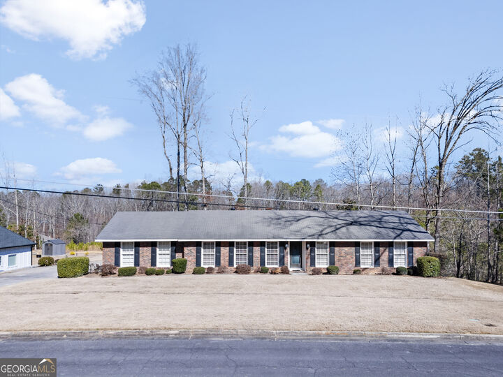 Property Photo:  112 Thornwood Drive SW  GA 30165 
