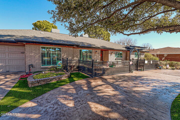 Property Photo: 9517 Desert Hills Lane TX 79925