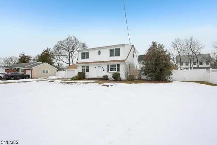 Property Photo:  32 Garden Pl  NJ 07444 