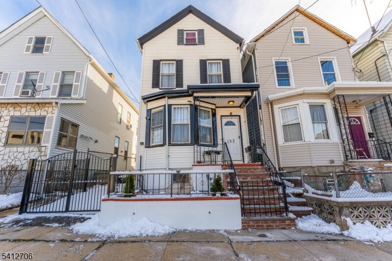 Property Photo:  123 Jacques St  NJ 07201 