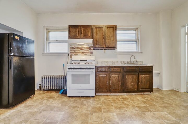Property Photo:  48 Carlton Ave  NJ 07307 