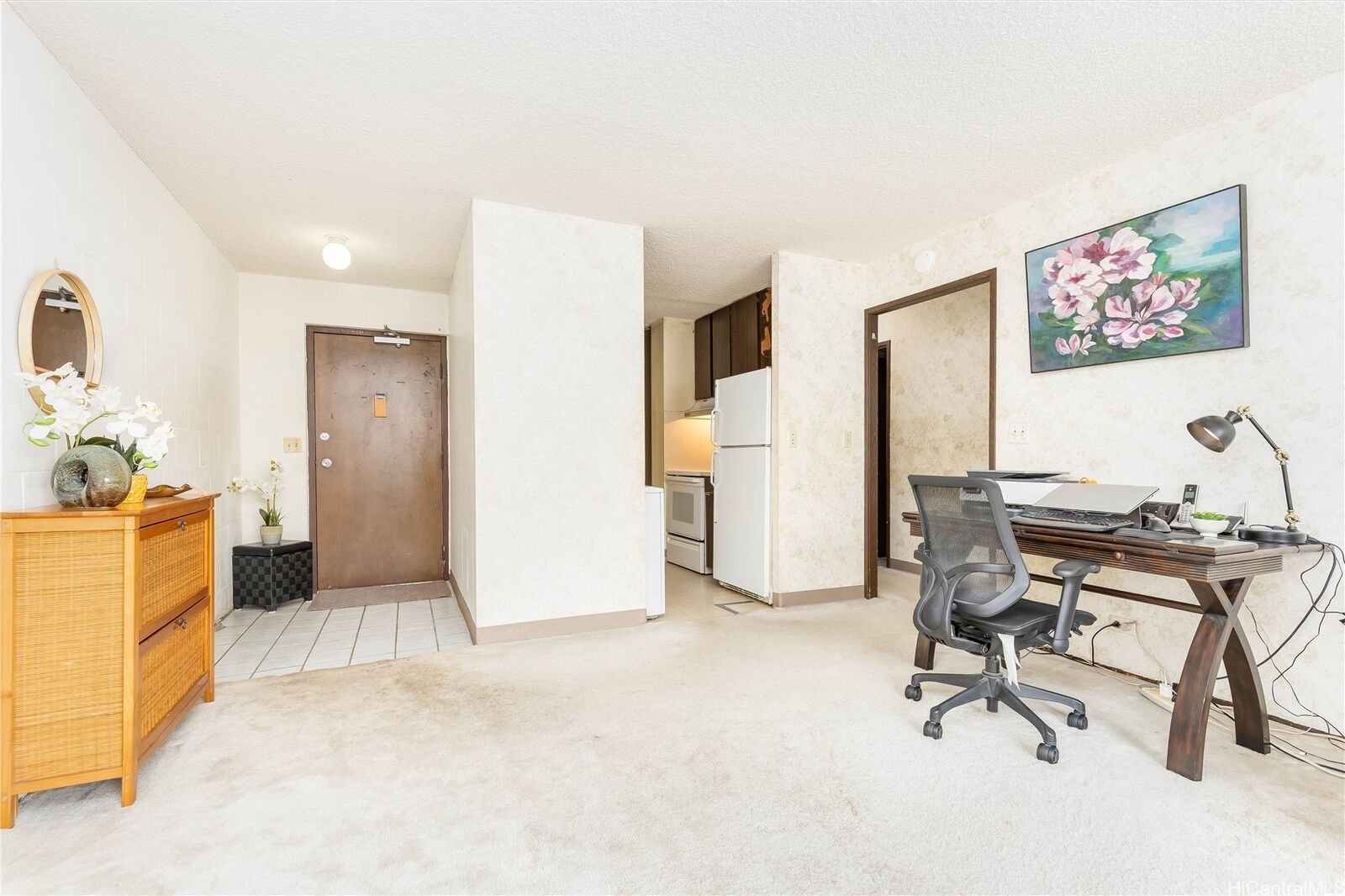 Property Photo:  98-1040 Moanalua Road 1/101  HI 96701 