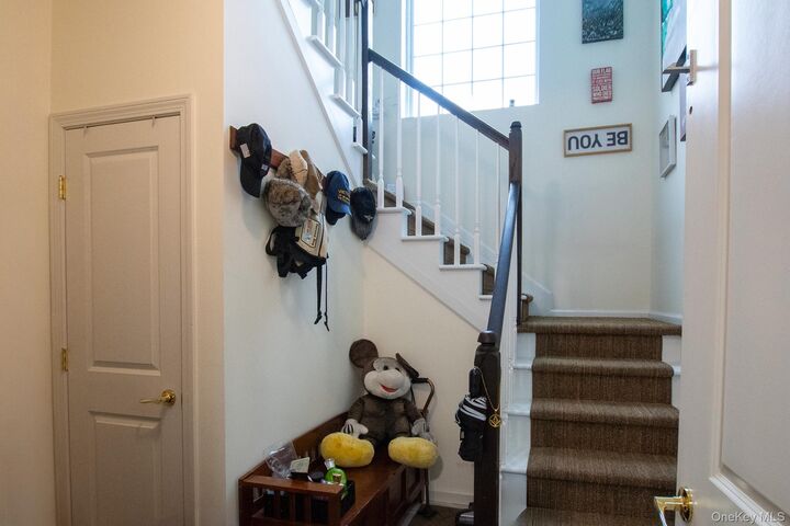 Property Photo:  21 Greentree Court  NY 11967 