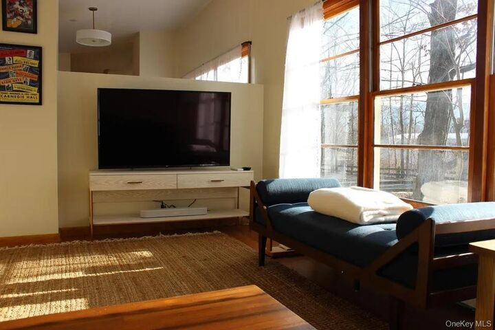 Property Photo:  4 Lonny Drive  NY 12428 