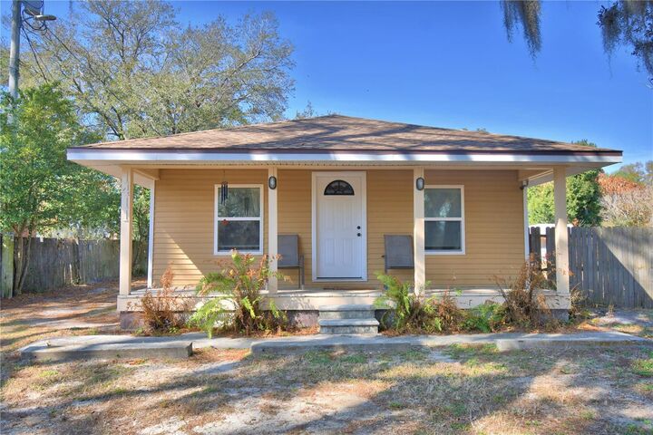 Property Photo: 1411 36th Street NW FL 33881