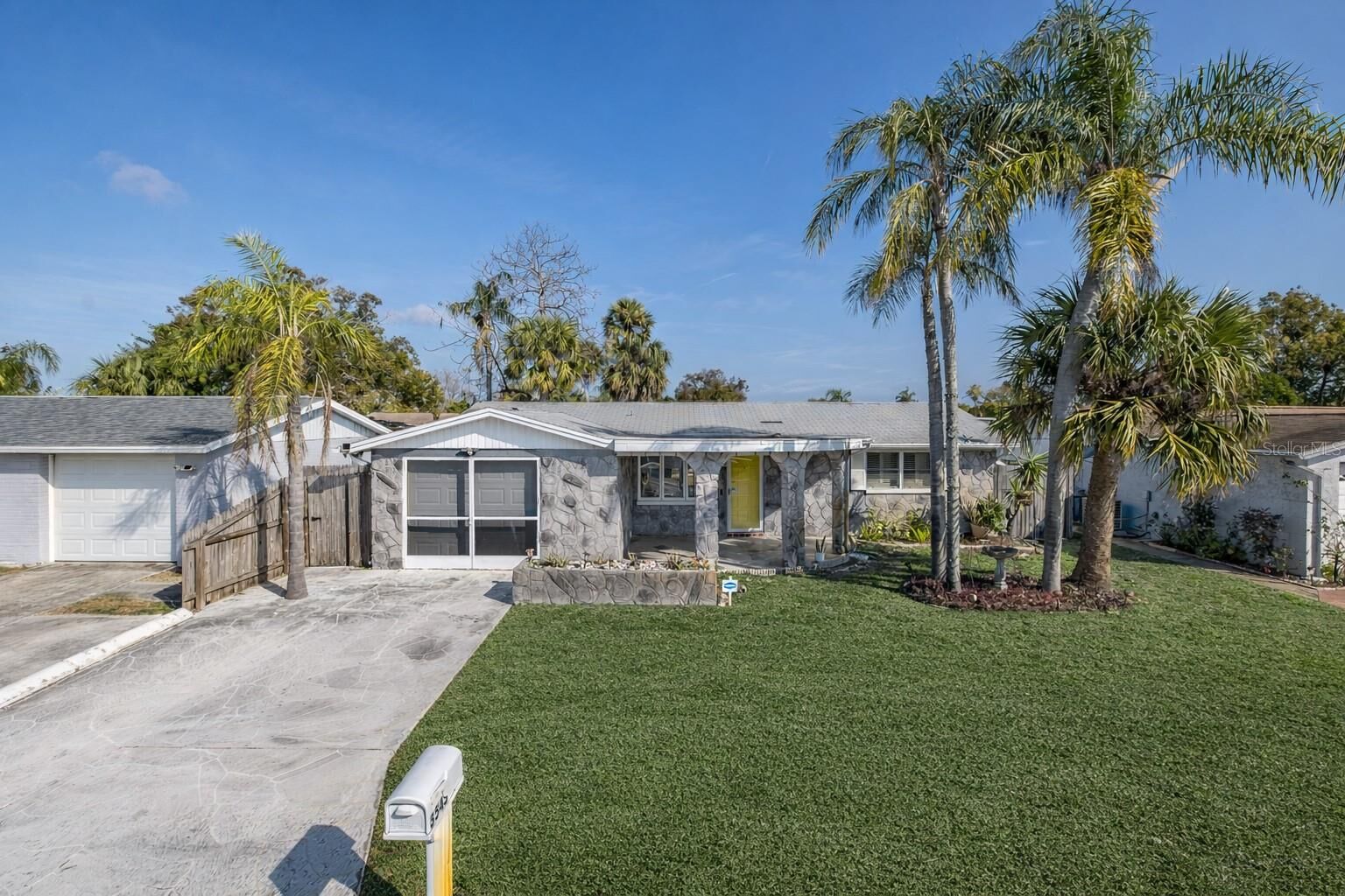 Property Photo: 3543 Hoover Drive FL 34691