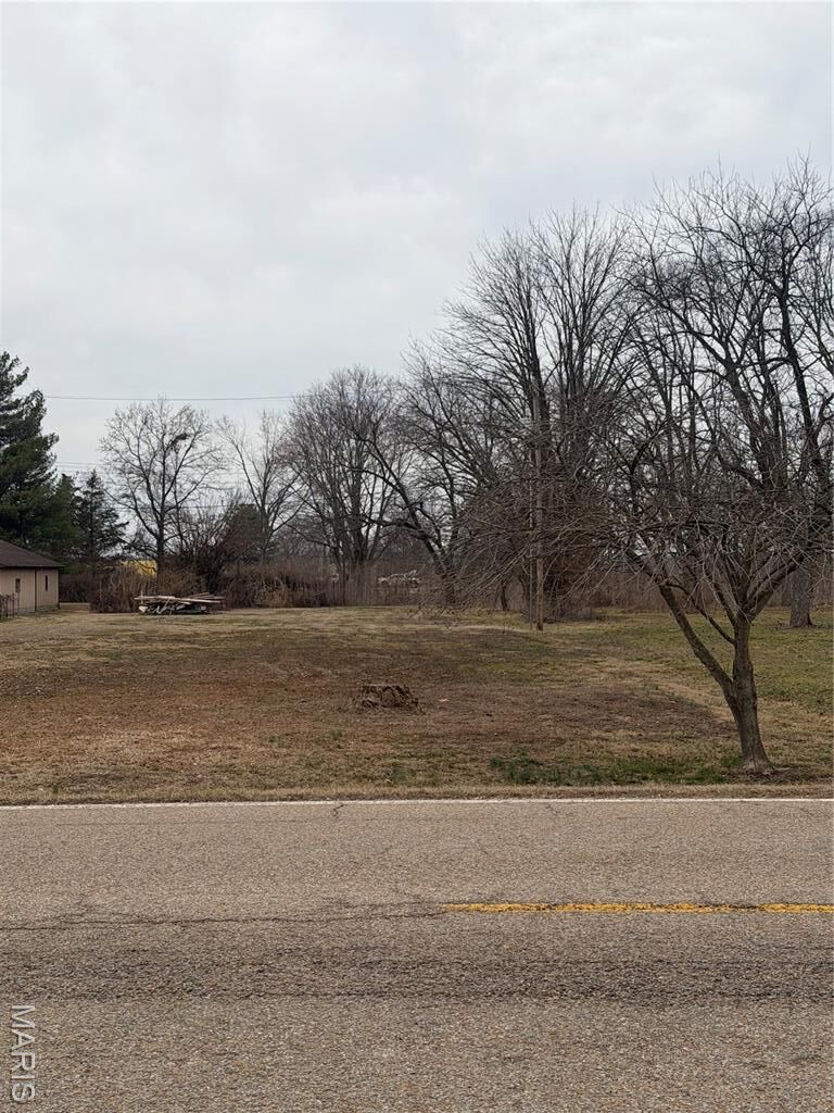 Property Photo:  2109 S Main Street  IL 62239 