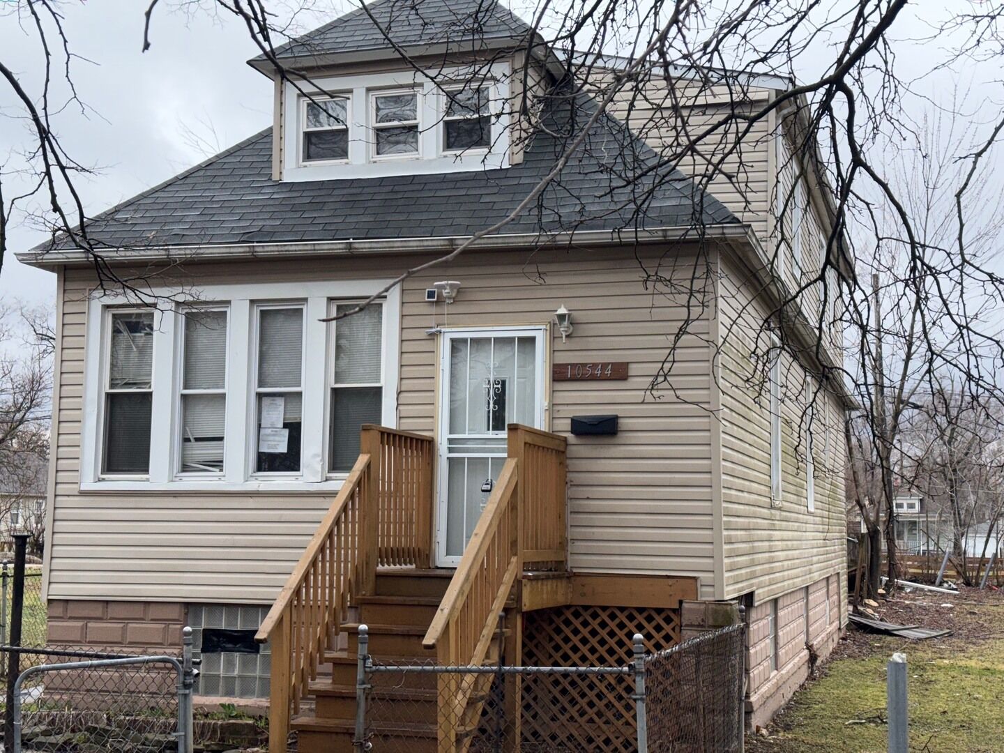 Property Photo:  10544 S Perry Avenue  IL 60628 
