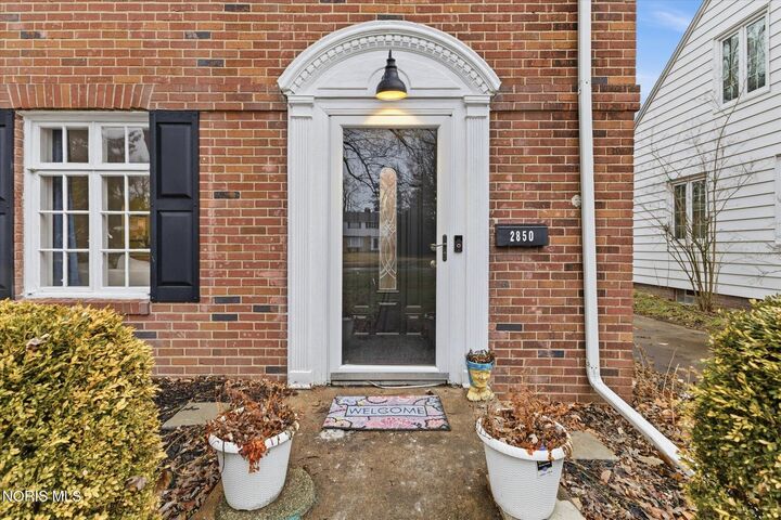 Property Photo:  2850 Kenwood Boulevard  OH 43606 