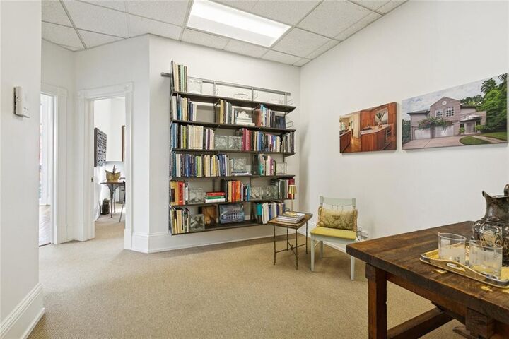 Property Photo:  755 Camp Street 755  LA 70130 