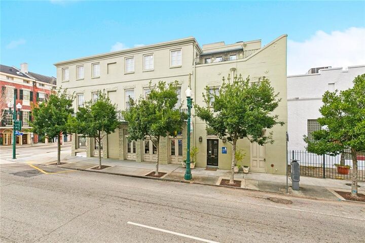 Property Photo:  755 Camp Street 755  LA 70130 
