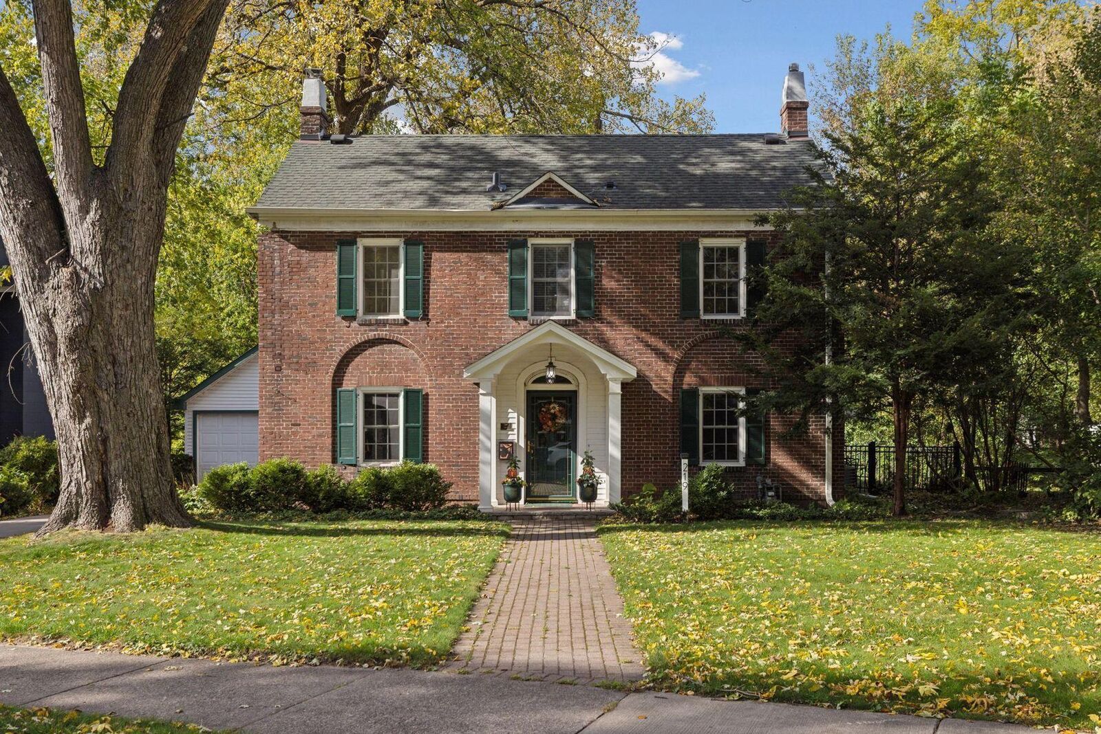 Property Photo:  219 Amherst Street  MN 55105 