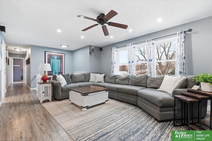 Property Photo: 11723 S 39th Street NE 68123