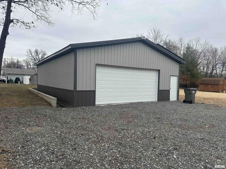 Property Photo:  1010 Jeffrey Drive  IL 62918 