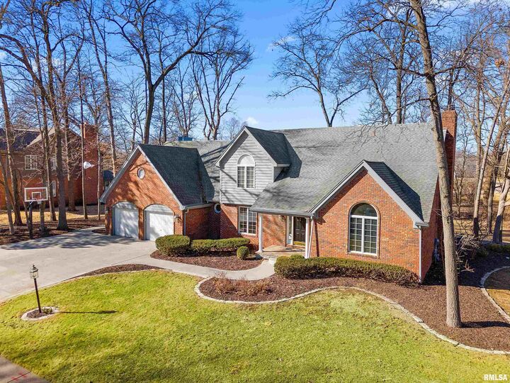 Property Photo:  626 W Ravinwoods Road  IL 61615 