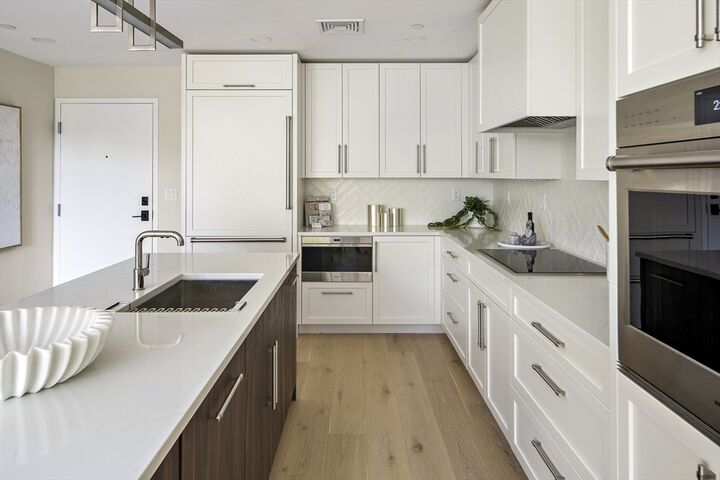 Property Photo:  20 Kinmonth Rd 4  MA 02468 