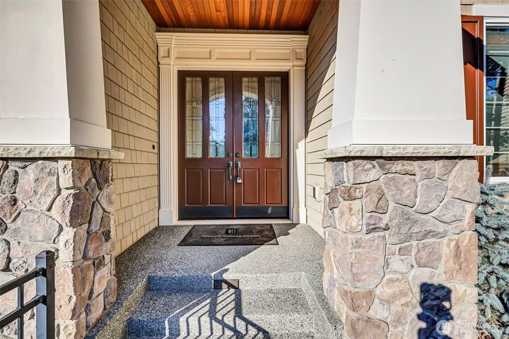 Property Photo: 4563 162nd Lane SE WA 98006