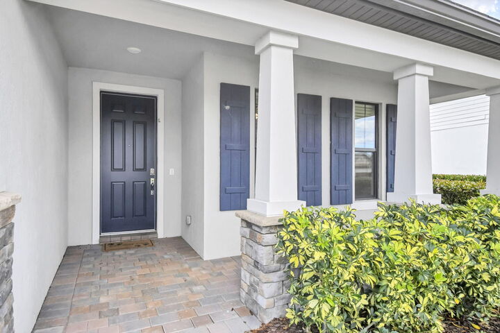 Property Photo:  479 SE Vallarta Drive  FL 34984 