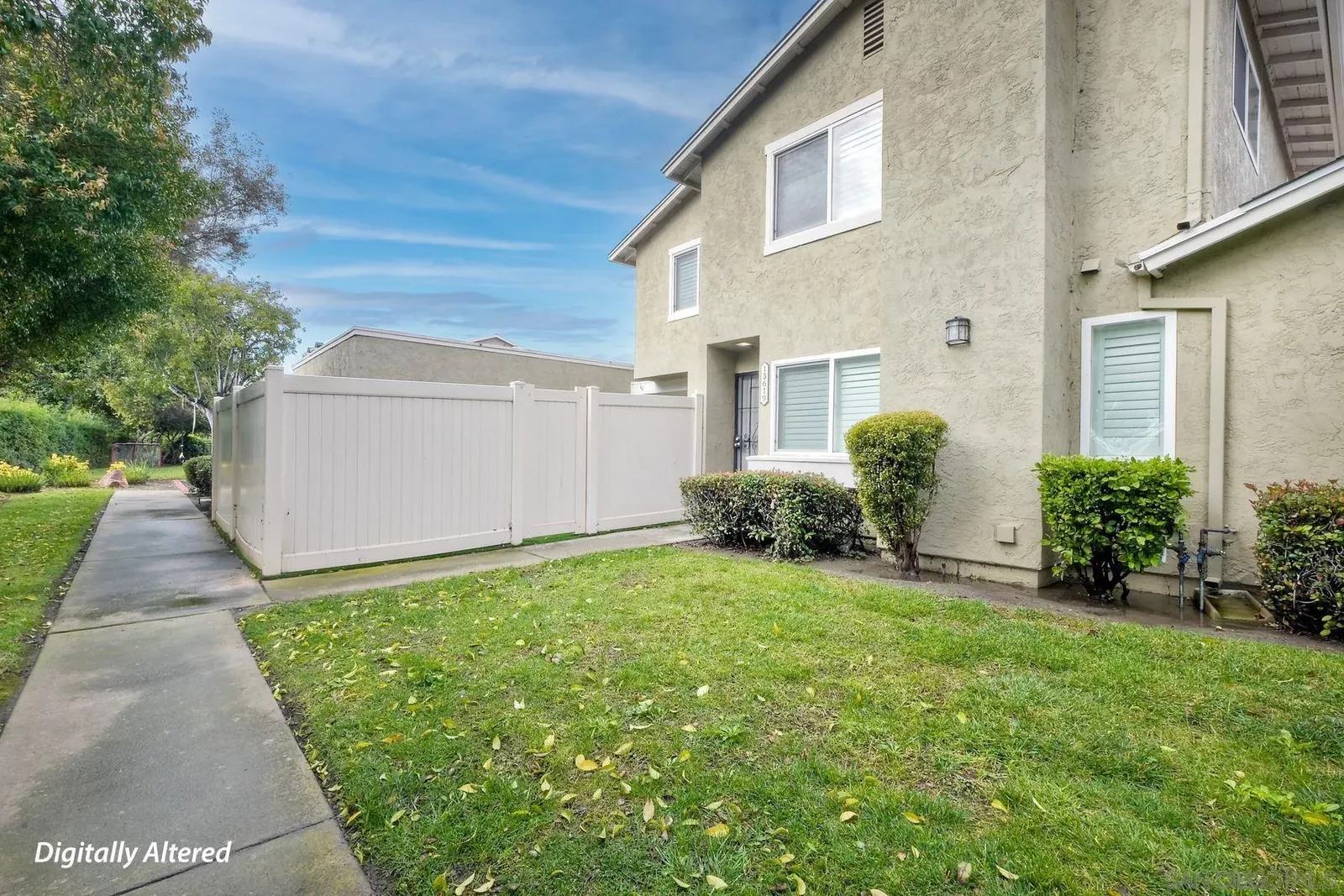 Property Photo: 13619 Sycamore Tree Ln CA 92064