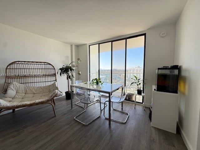 Property Photo: 13499 Biscayne Blvd 902 FL 33181