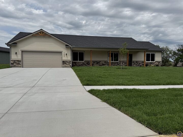 Property Photo:  7600 SW 24th Ter  KS 66614 