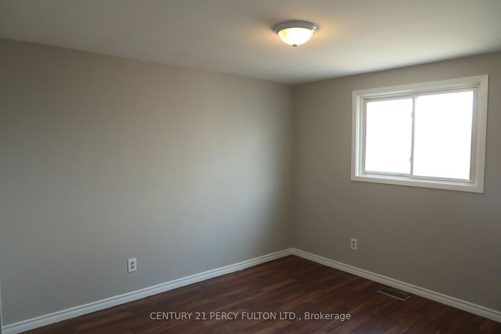 Property Photo:  24 Flower Street  ON L2S 1G4 