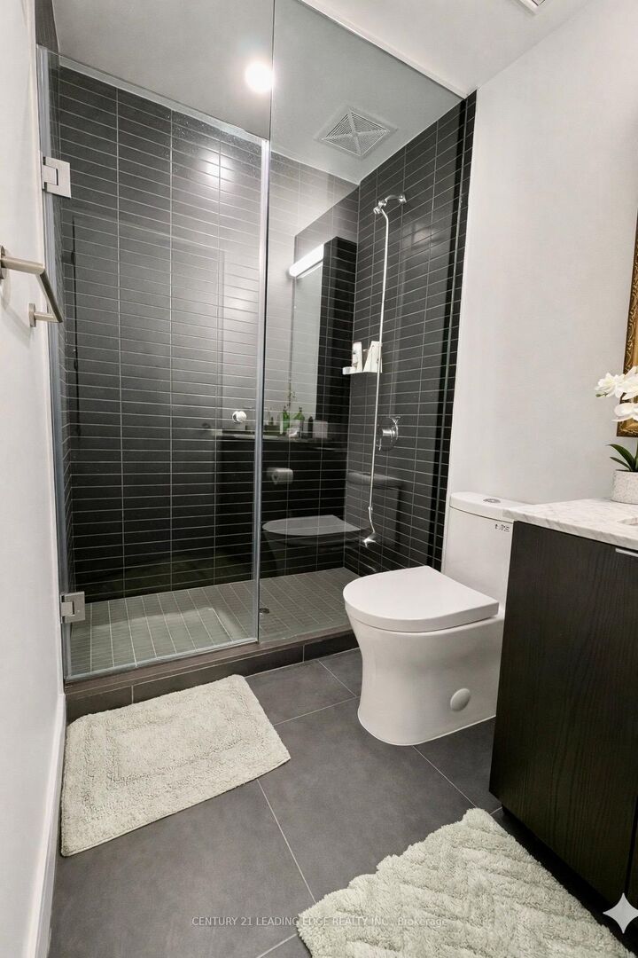 Property Photo: 3009 Novar Road 716 ON L5B 1H7