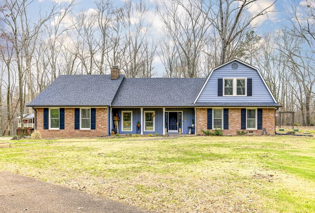 Property Photo: 100 King Arthur Ridge MS 39180