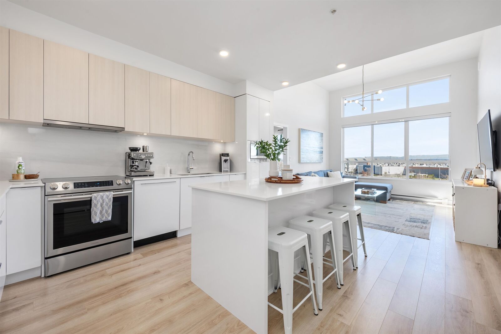 Property Photo:  1892 Starling Drive 401  BC V4M 0C7 