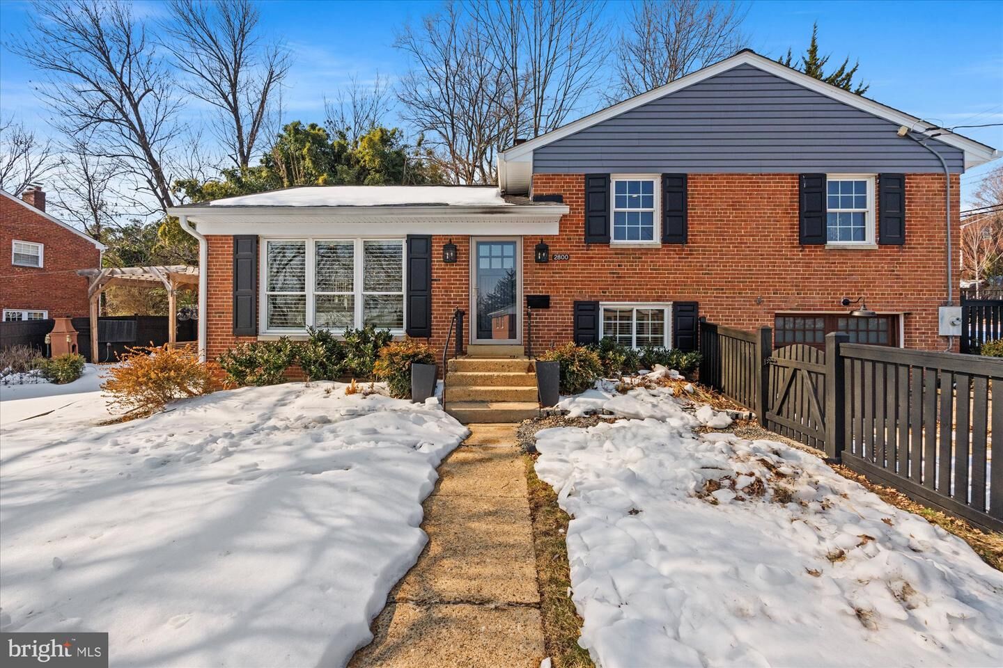 Property Photo: 2800 Hickory Street VA 22305