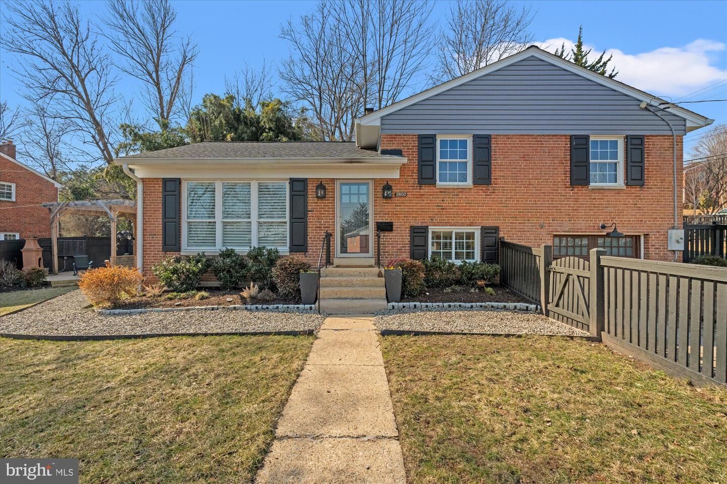 Property Photo: 2800 Hickory Street VA 22305