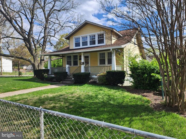 Property Photo:  3047 Douglas Street NE  DC 20018 