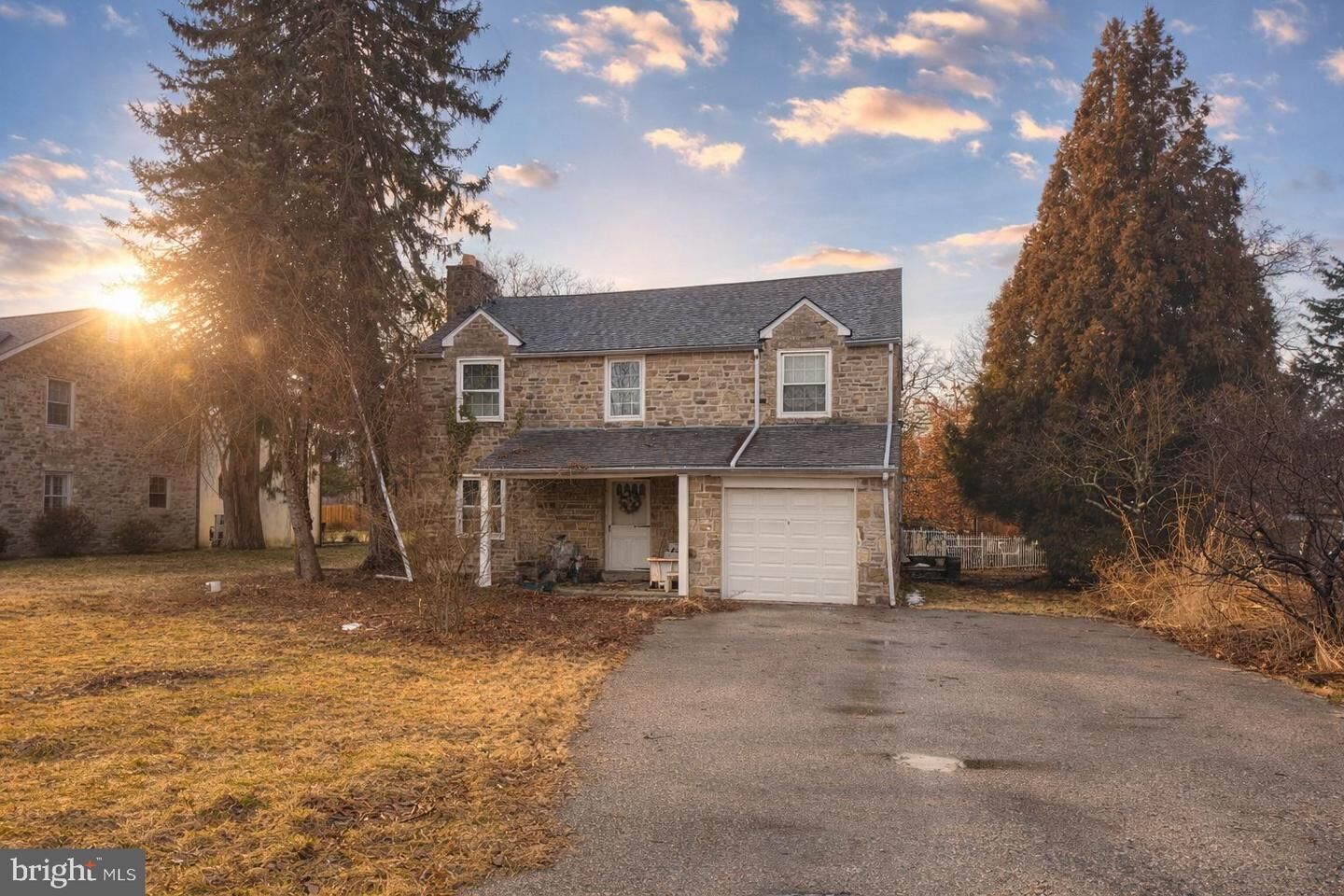 Property Photo:  841 W Butler Pike  PA 19002 