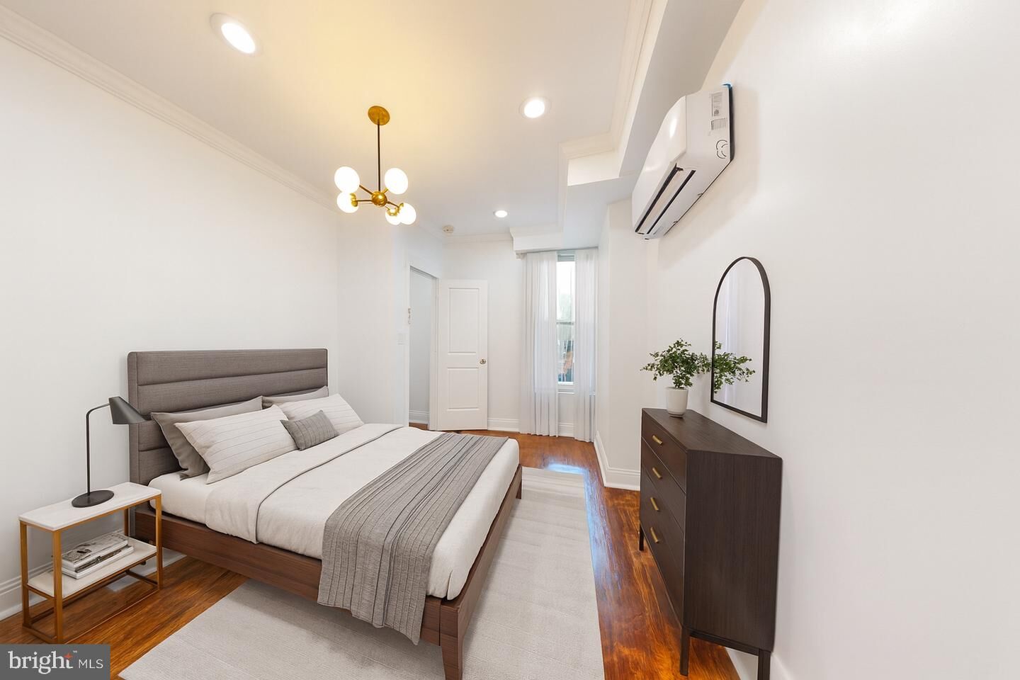 Property Photo:  1315 Pennsylvania Avenue SE B  DC 20003 