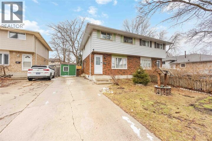 Property Photo:  639 Stacy Court  ON N7S 4M5 