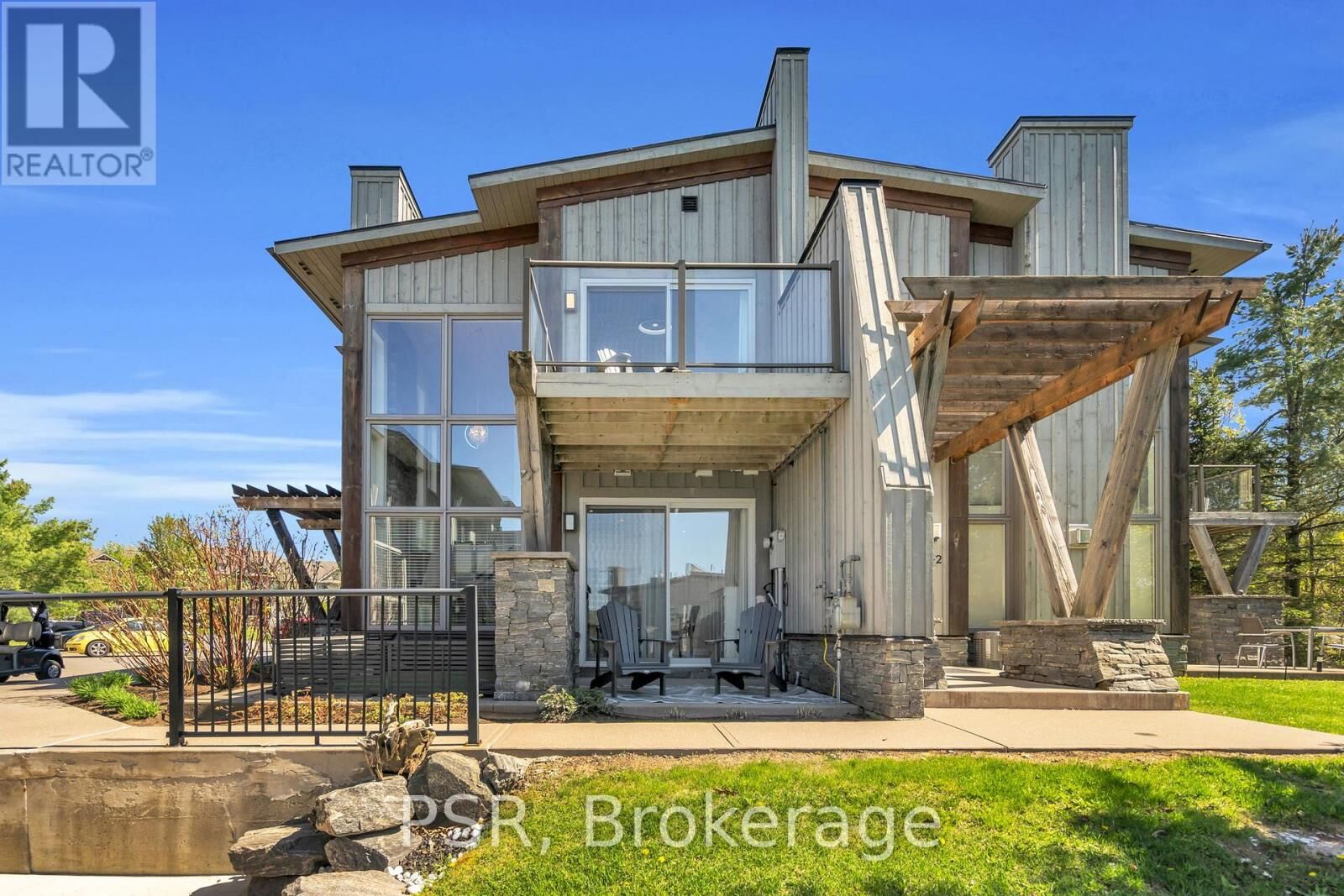 Property Photo: 44 Carrick Trail ON P1P 0A6