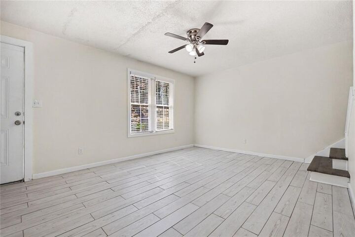 Property Photo: 233 SW Peyton Place SW GA 30311