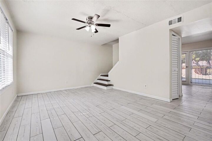 Property Photo:  233 SW Peyton Place SW  GA 30311 