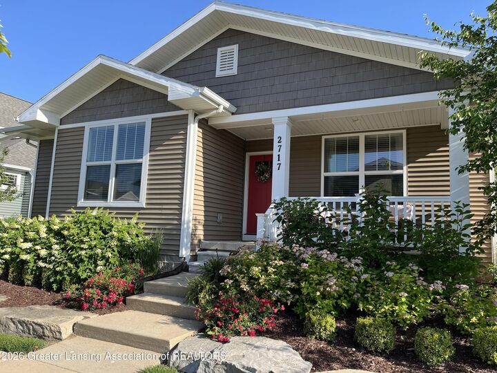 Property Photo:  2717 Tapestry Drive  MI 48864 