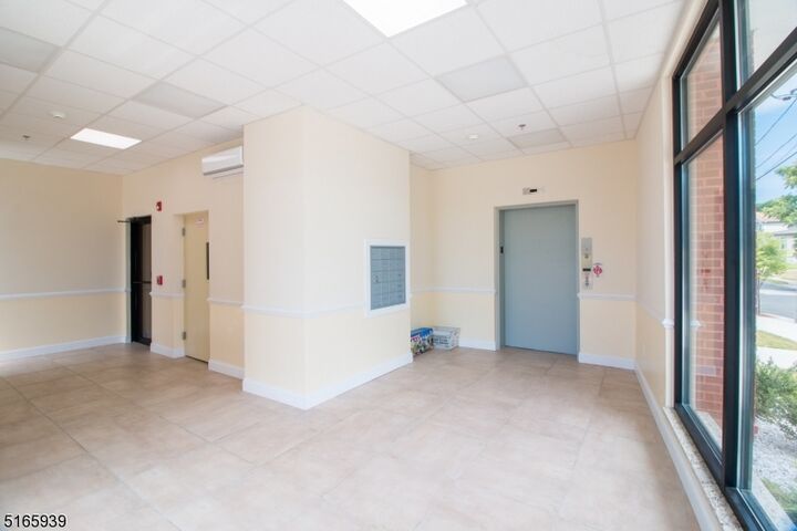 Property Photo: 1664 Stuyvesant Ave 306 NJ 07083