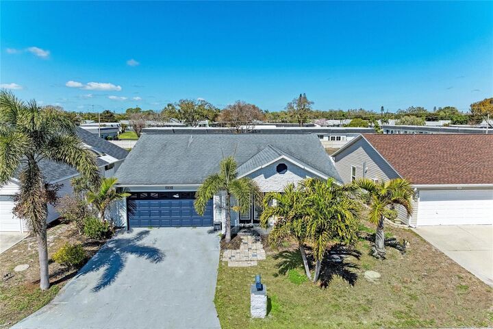 Property Photo: 3810 39th Ave W FL 34205