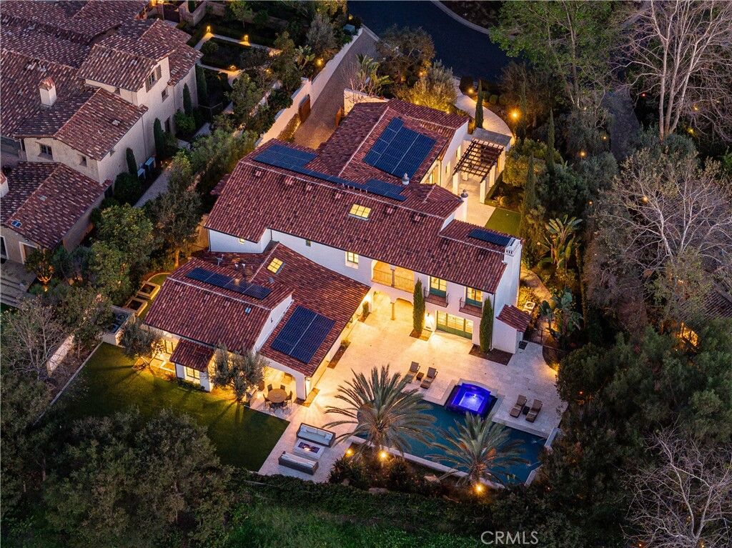 Property Photo:  25 Blue Grass  CA 92603 