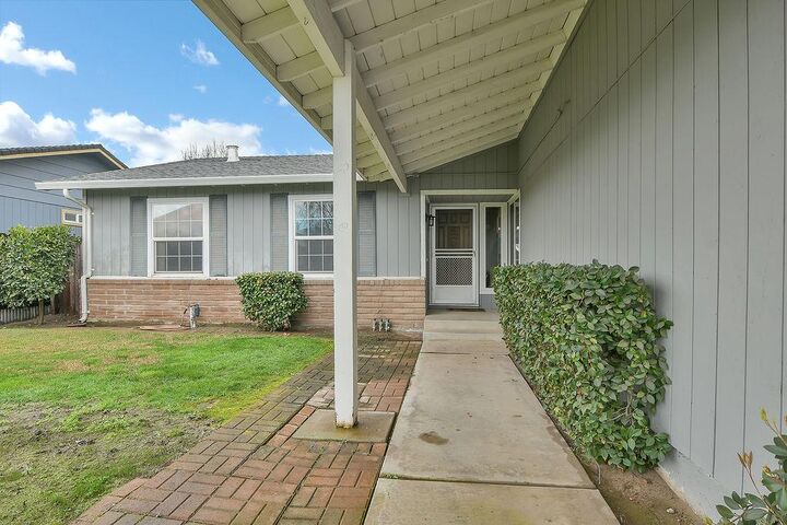 Property Photo:  578 Schooner Place  CA 95337 