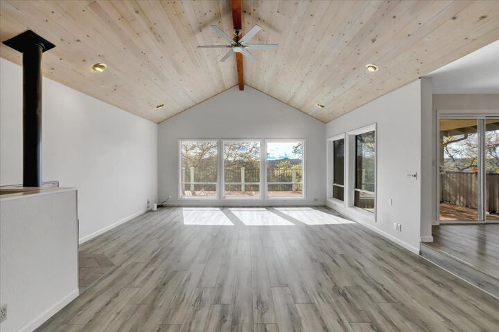 Property Photo: 17572 Long Branch Court CA 95946