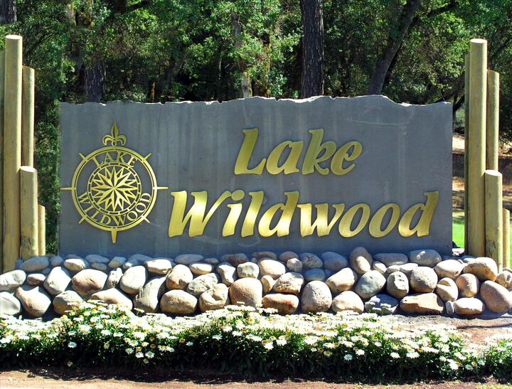 Property Photo: 17572 Long Branch Court CA 95946