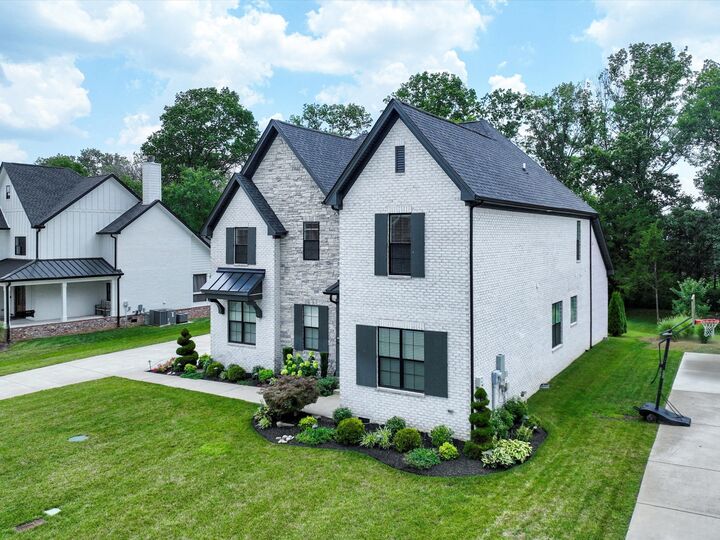 Property Photo:  7023 Springwater St  TN 37167 