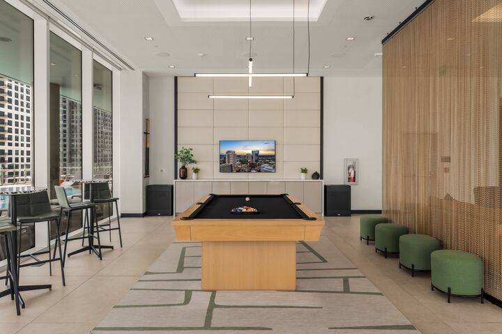 Property Photo:  805 Church St 2001  TN 37203 