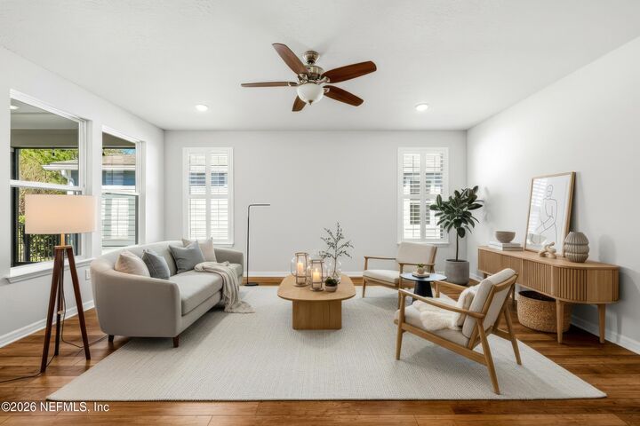 Property Photo:  10988 Kentworth Way  FL 32256 