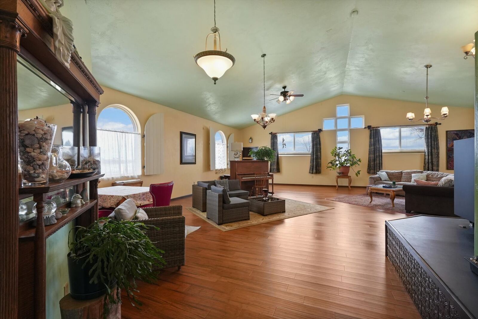 Property Photo: 529 3rd Avenue MT 59865