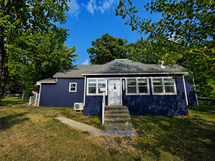 Property Photo: 602 1st Avenue NE MN 56401